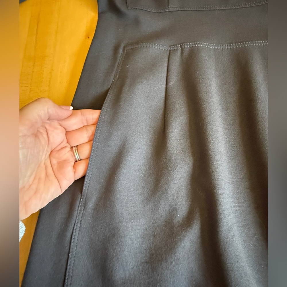 Theory Stretchy Scoop Neck Sheath Dress Gray Wardrobe Basic *EUC* 🇺🇸 Made in USA - Picture 7 of 12
